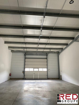 Entrepôt - 382 m²
