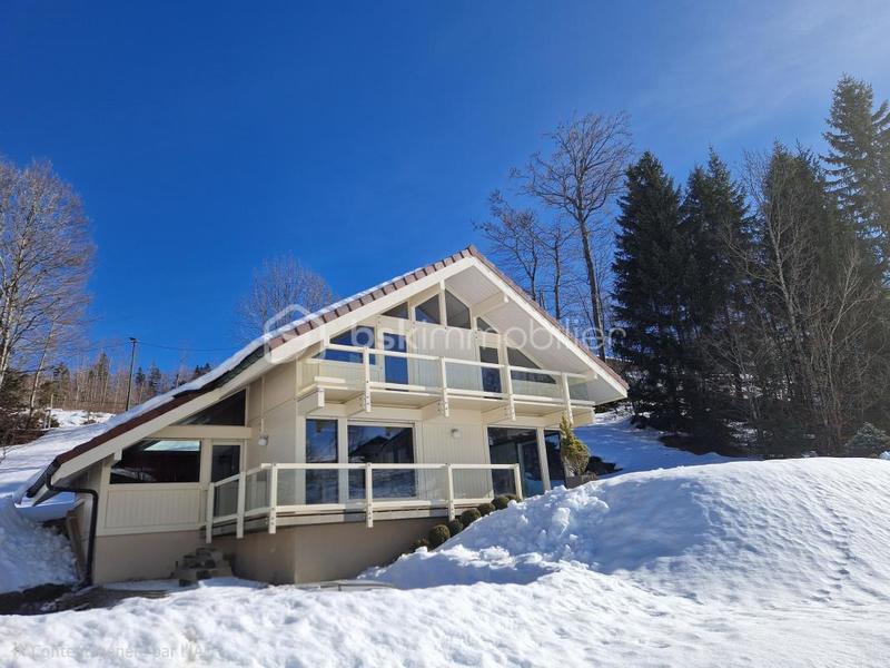 Maison - 151 m² - 7 pièces