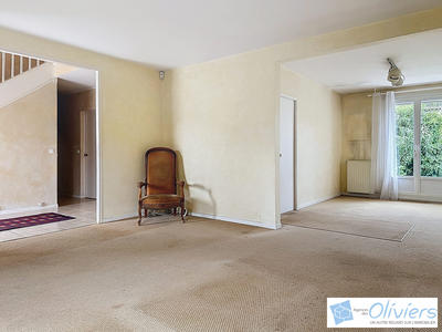 Maison - 181 m² - 8 pièces