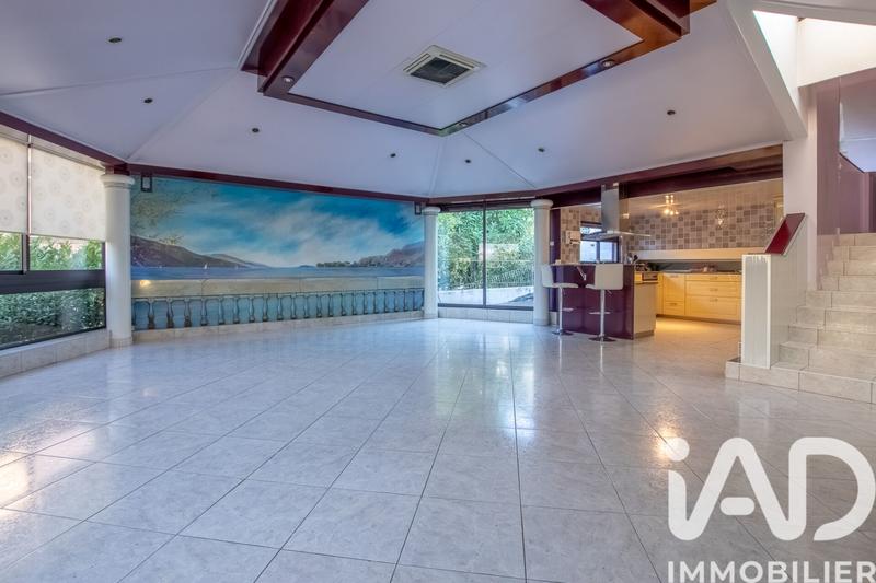 Appartement - 113 m² - 3 pièces