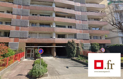 Parking / Garage - 18 m²