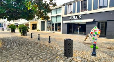 Local commercial - 347 m² - 4 pièces