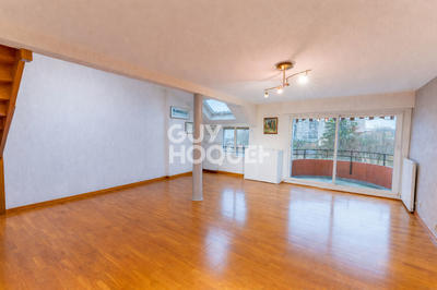 Appartement - 121 m² - 5 pièces