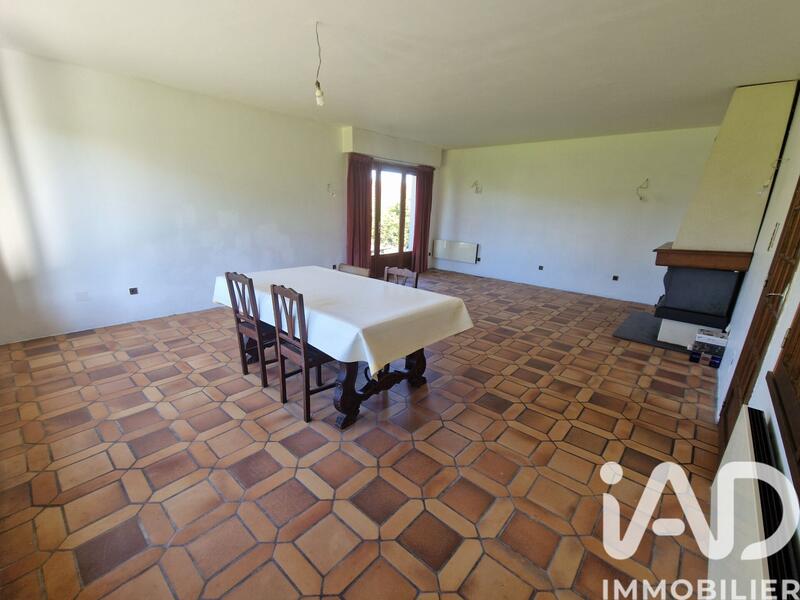 Maison - 144 m² - 7 pièces