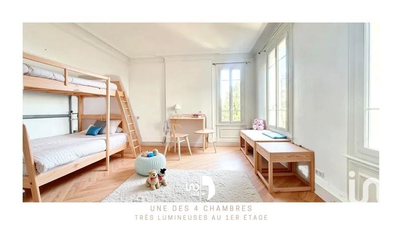 Loft - 337 m² - 8 pièces