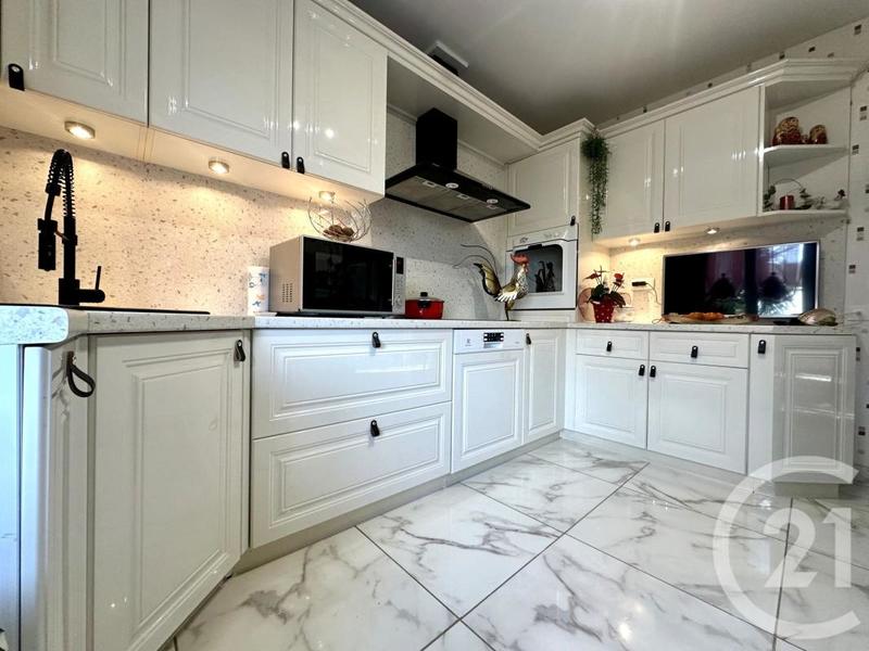 Pavillon - 84 m² - 4 pièces