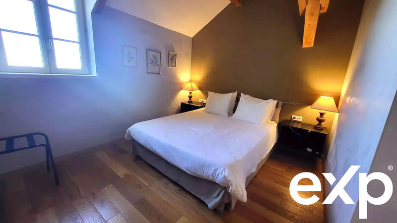 Manoir - 330 m² - 9 pièces