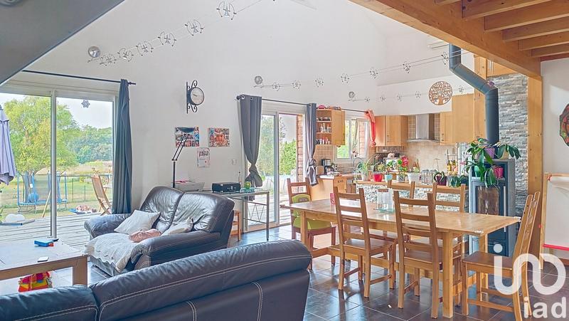 Maison - 137 m² - 6 pièces