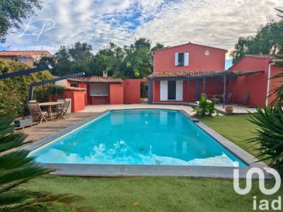 Maison - 252 m² - 9 pièces