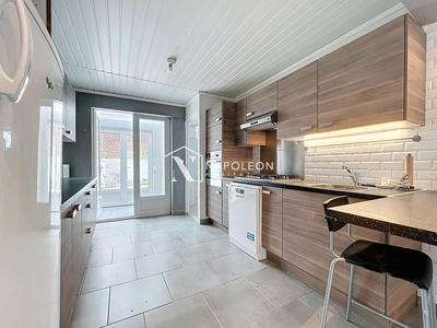 Maison - 136 m² - 5 pièces