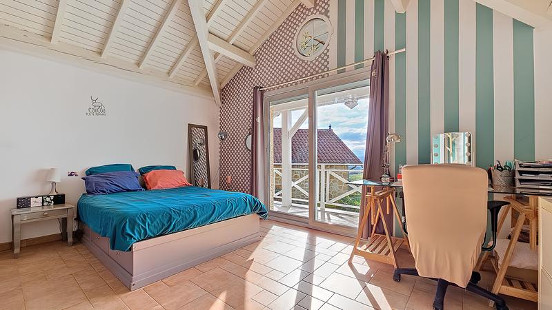 Maison - 178 m² - 5 pièces