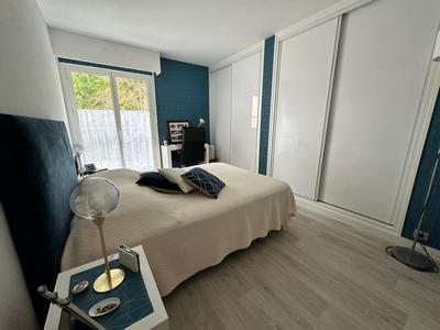 Appartement - 100 m² - 5 pièces
