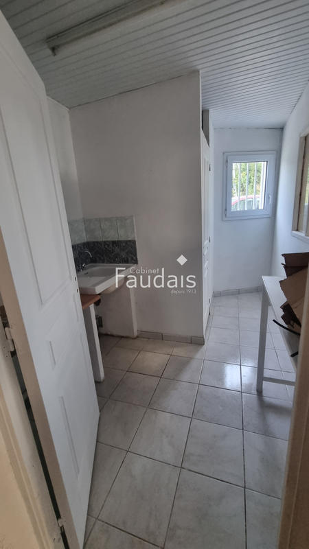 Local commercial - 300 m²