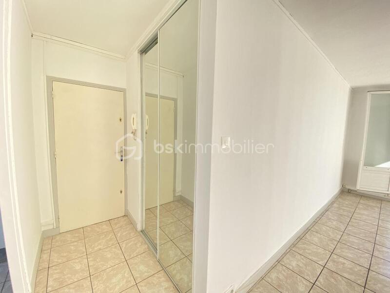 Appartement - 66 m² - 5 pièces