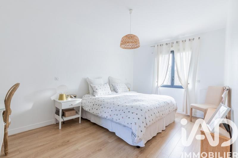 Maison - 200 m² - 7 pièces