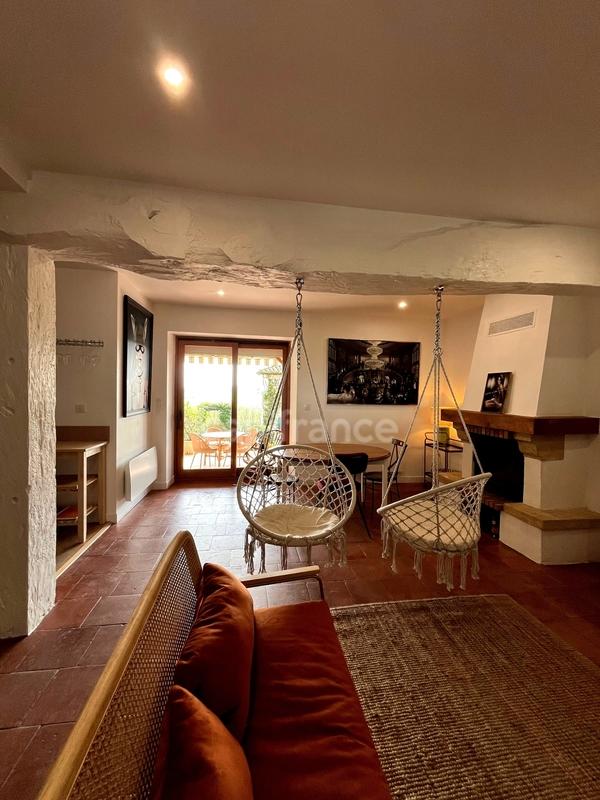 Maison de village - 197 m² - 7 pièces