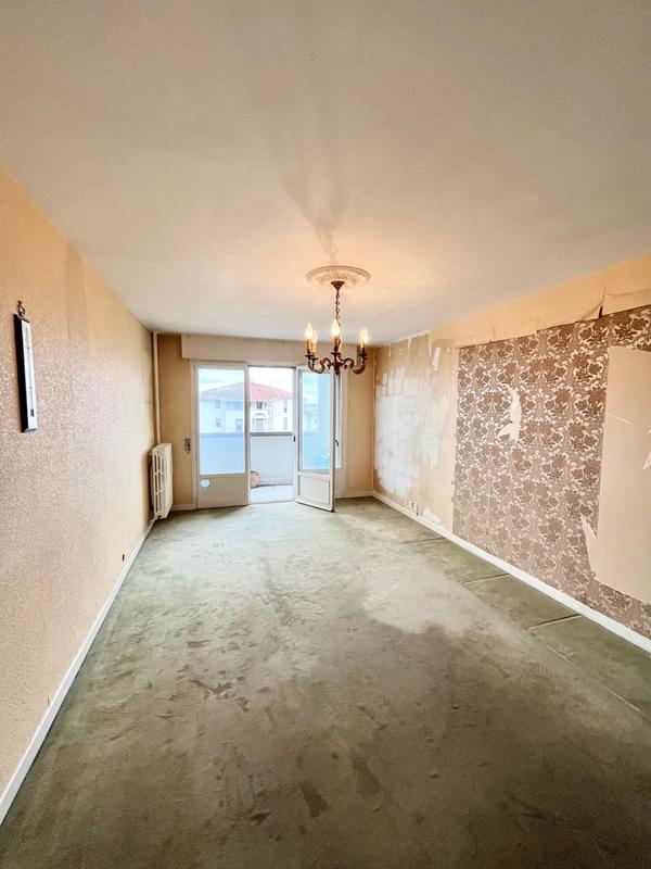 Appartement - 70 m² - 4 pièces