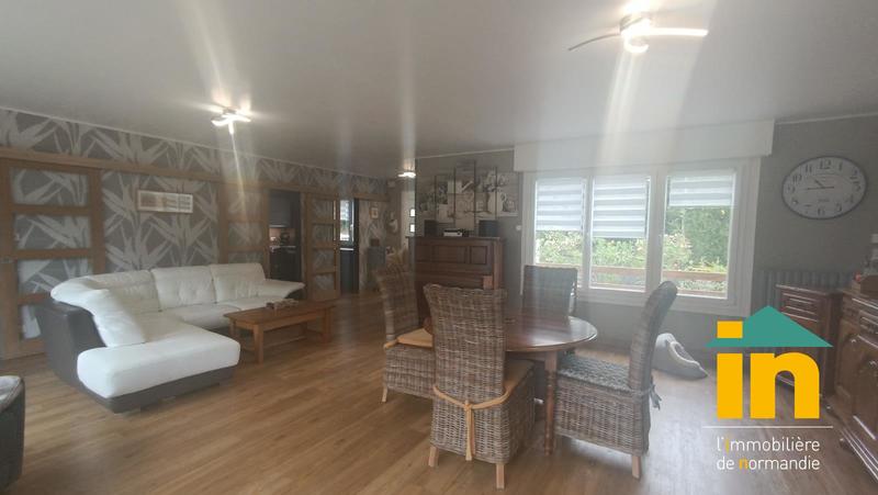 Maison de ville - 190 m² - 9 pièces