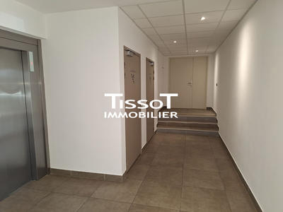 Bureau - 473 m² - 1 pièce