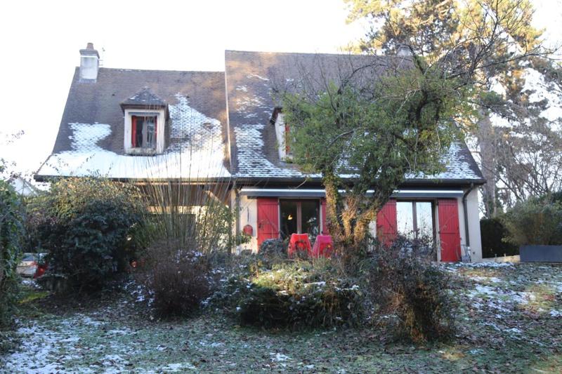 Maison traditionnelle - 198 m² - 5 pièces