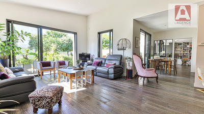 Maison - 162 m² - 5 pièces