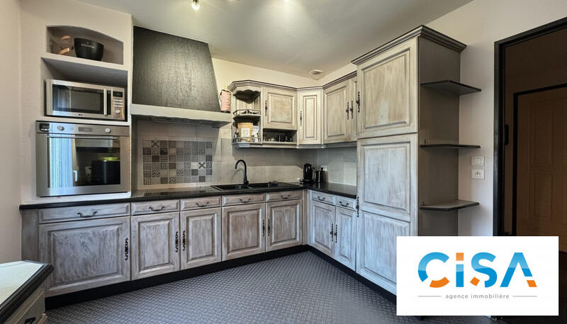 Maison - 95 m² - 5 pièces