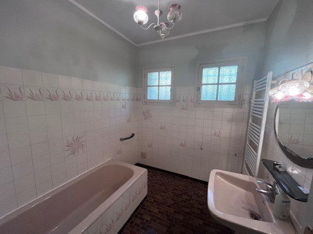 Maison traditionnelle - 175 m² - 6 pièces