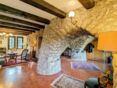 Maison - 200 m² - 7 pièces