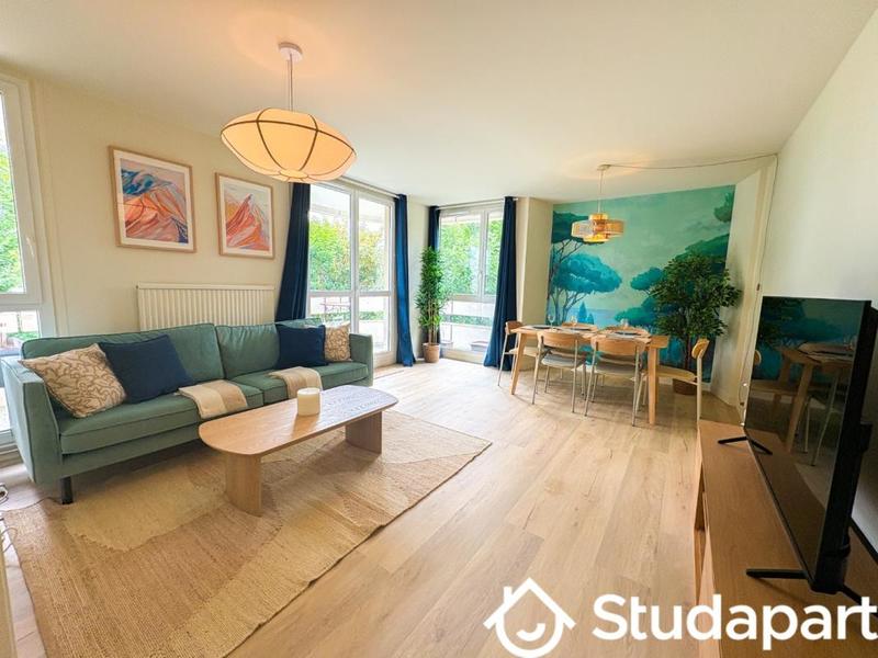 Chambre - 118 m² - 1 pièce