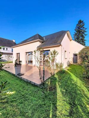 Maison - 92 m² - 5 pièces