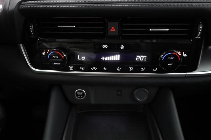 Nissan Qashqai III (2) 1.3 Mild Hybrid 158 n-Connecta Xtronic