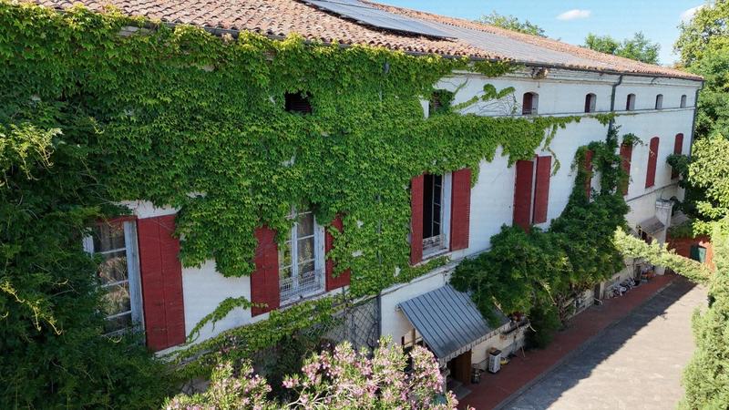 Château - 400 m² - 11 pièces