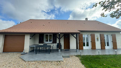 Maison - 98 m² - 4 pièces