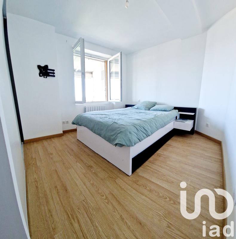 Appartement - 100 m² - 3 pièces