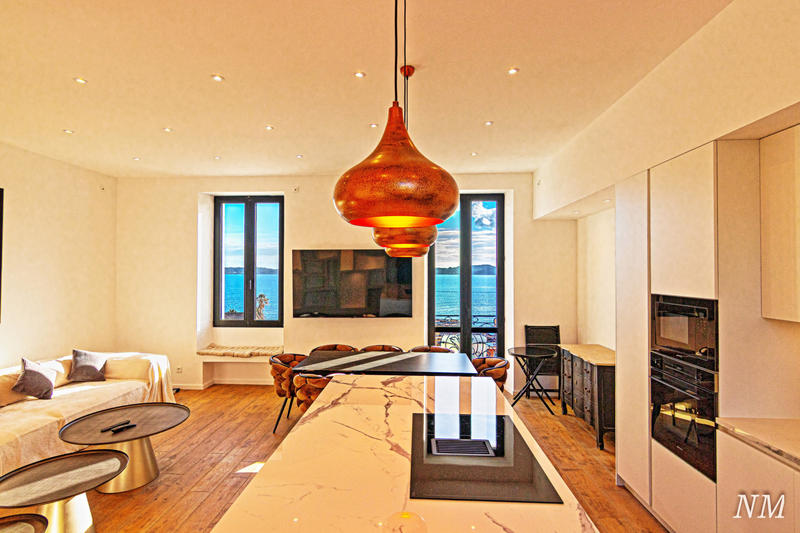 Appartement - 85 m² - 3 pièces