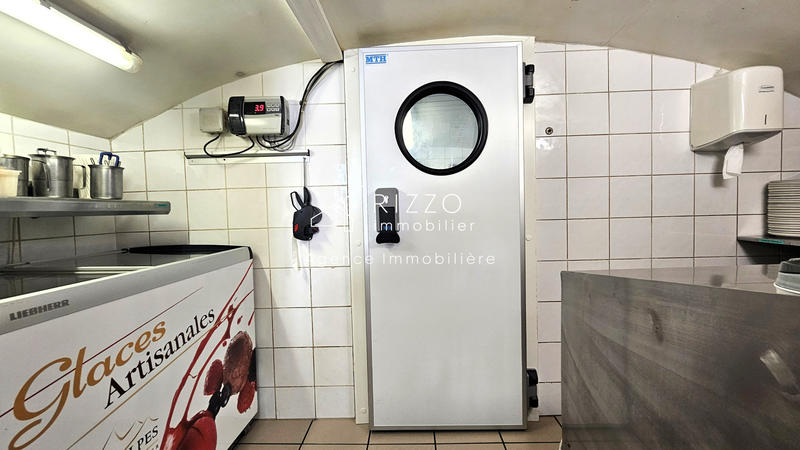 Fonds de commerce - Magasins - 110 m²