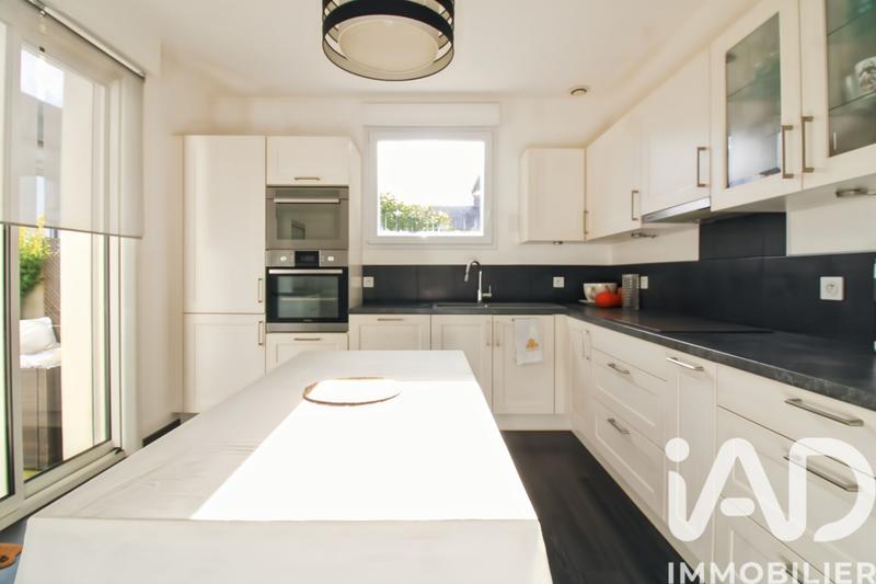 Maison de ville - 170 m² - 10 pièces