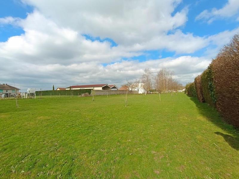 Terrain constructible - 2 164 m²