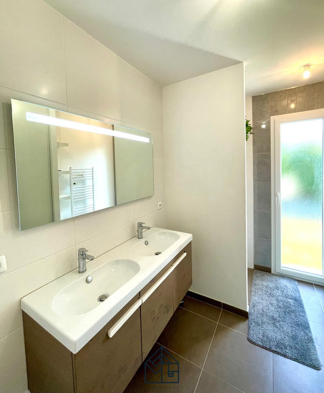 Maison - 105 m² - 4 pièces