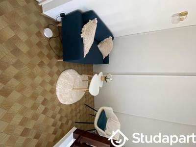 Chambre - 15 m² - 1 pièce