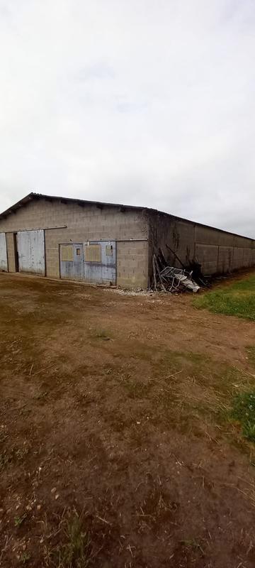 Maison ancienne - 450 m² - 1 pièce