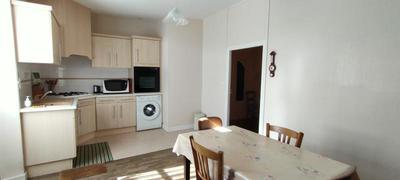 Maison - 125 m² - 8 pièces