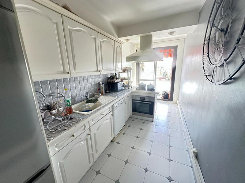 Appartement - 80 m² - 4 pièces