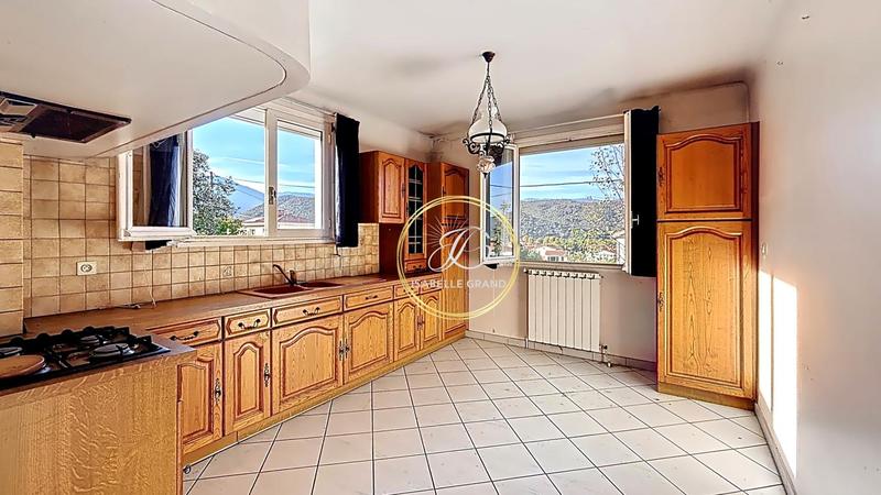 Maison - 98 m² - 3 pièces