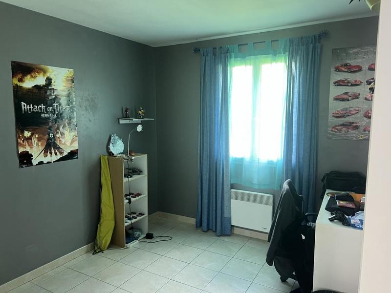 Propriété - 90 m² - 4 pièces