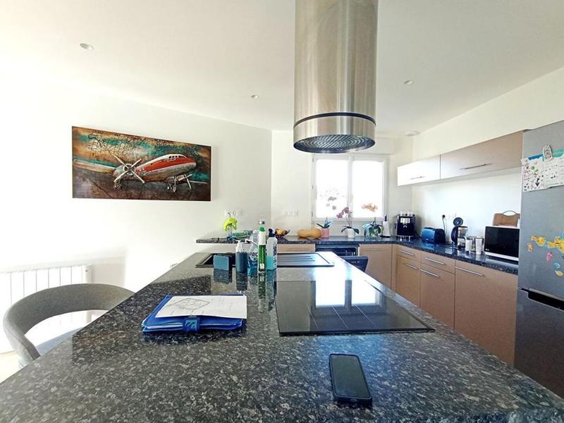 Maison - 111 m² - 5 pièces