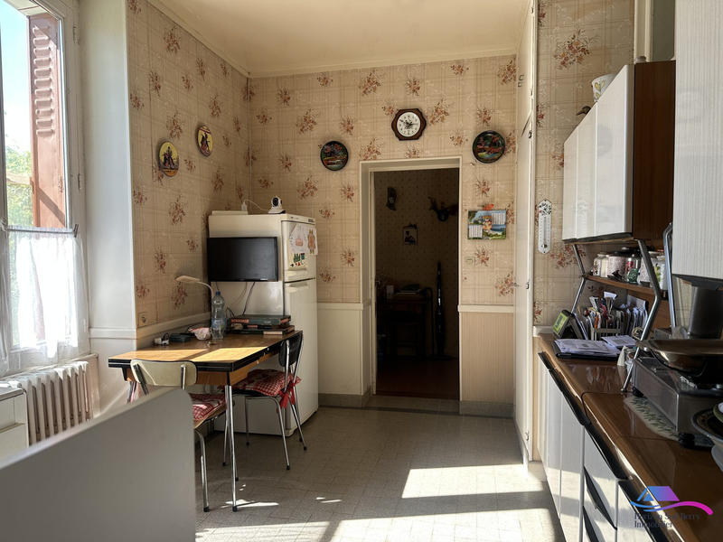 Maison - 160 m² - 8 pièces