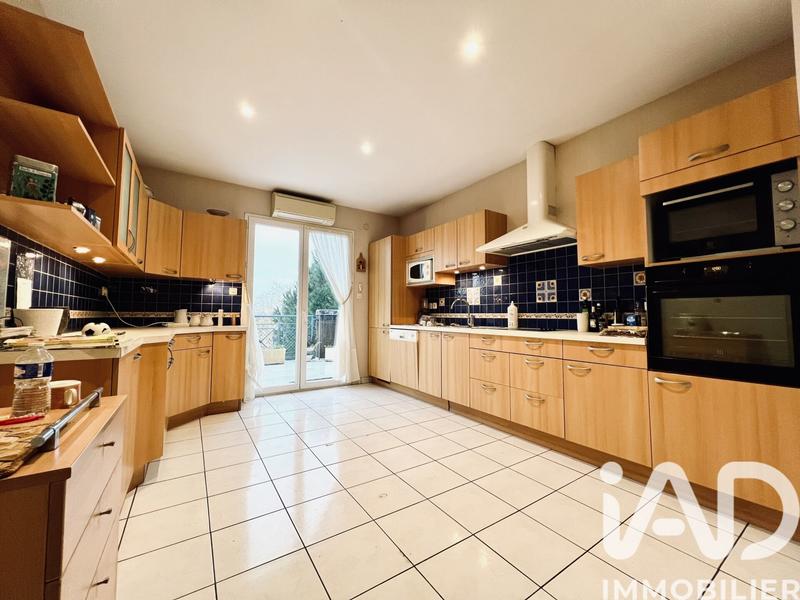 Appartement - 125 m² - 3 pièces