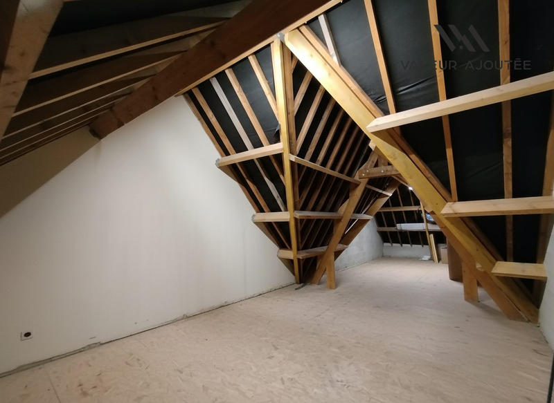 Maison - 128 m² - 7 pièces