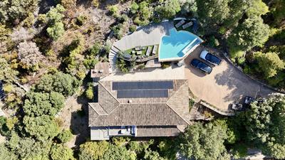 Villa - 220 m² - 8 pièces